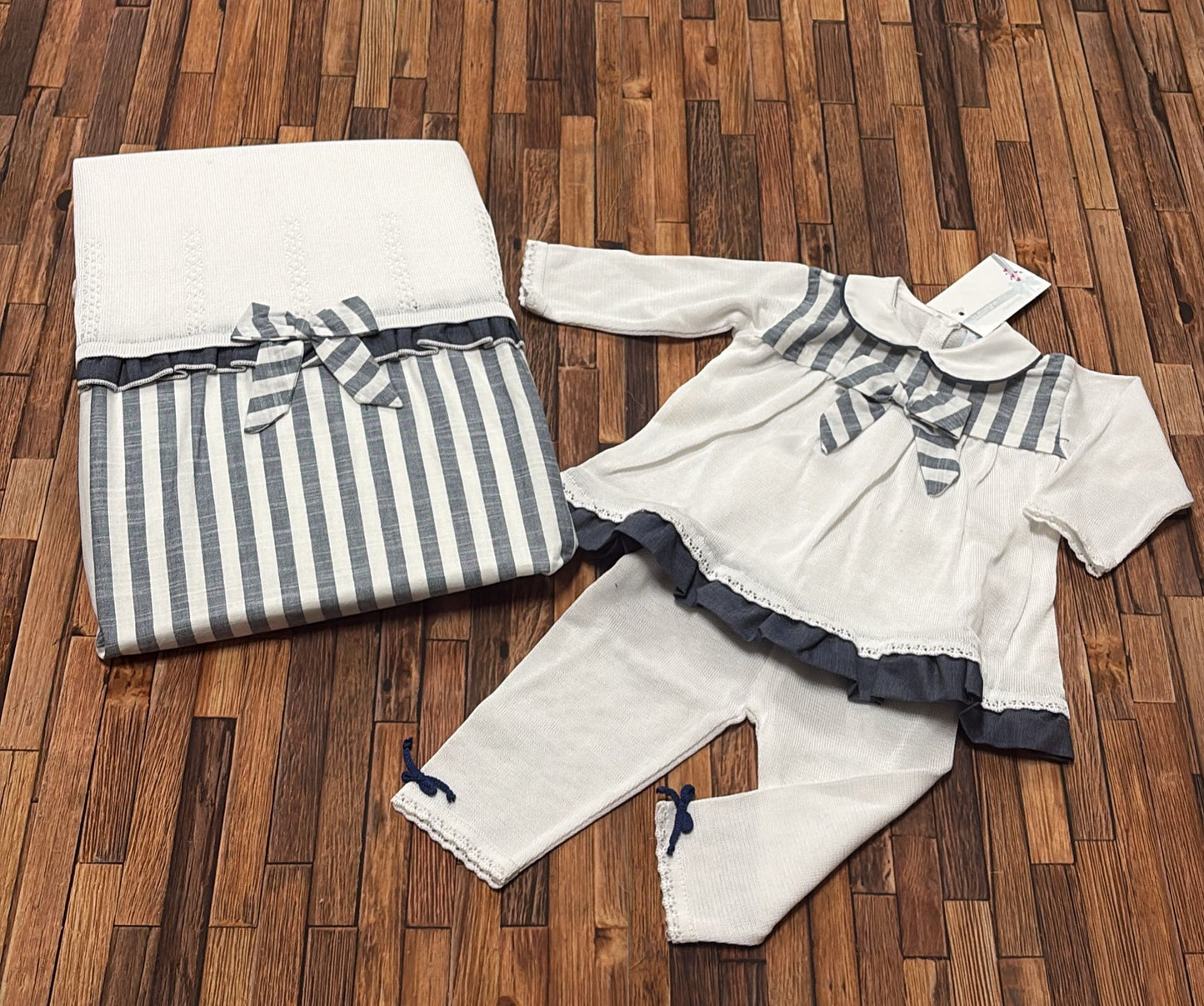 Uscita Clinica Neonata La Margherita Made in Italy – Vestina con Leggings + Copertina Coordinata