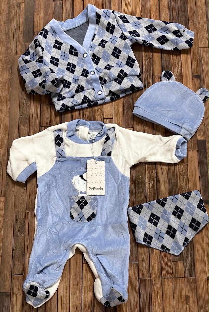Completo Neonato in Ciniglia 4 Pezzi con Giacchino, Cappellino e Bavetta – Art. RB-566