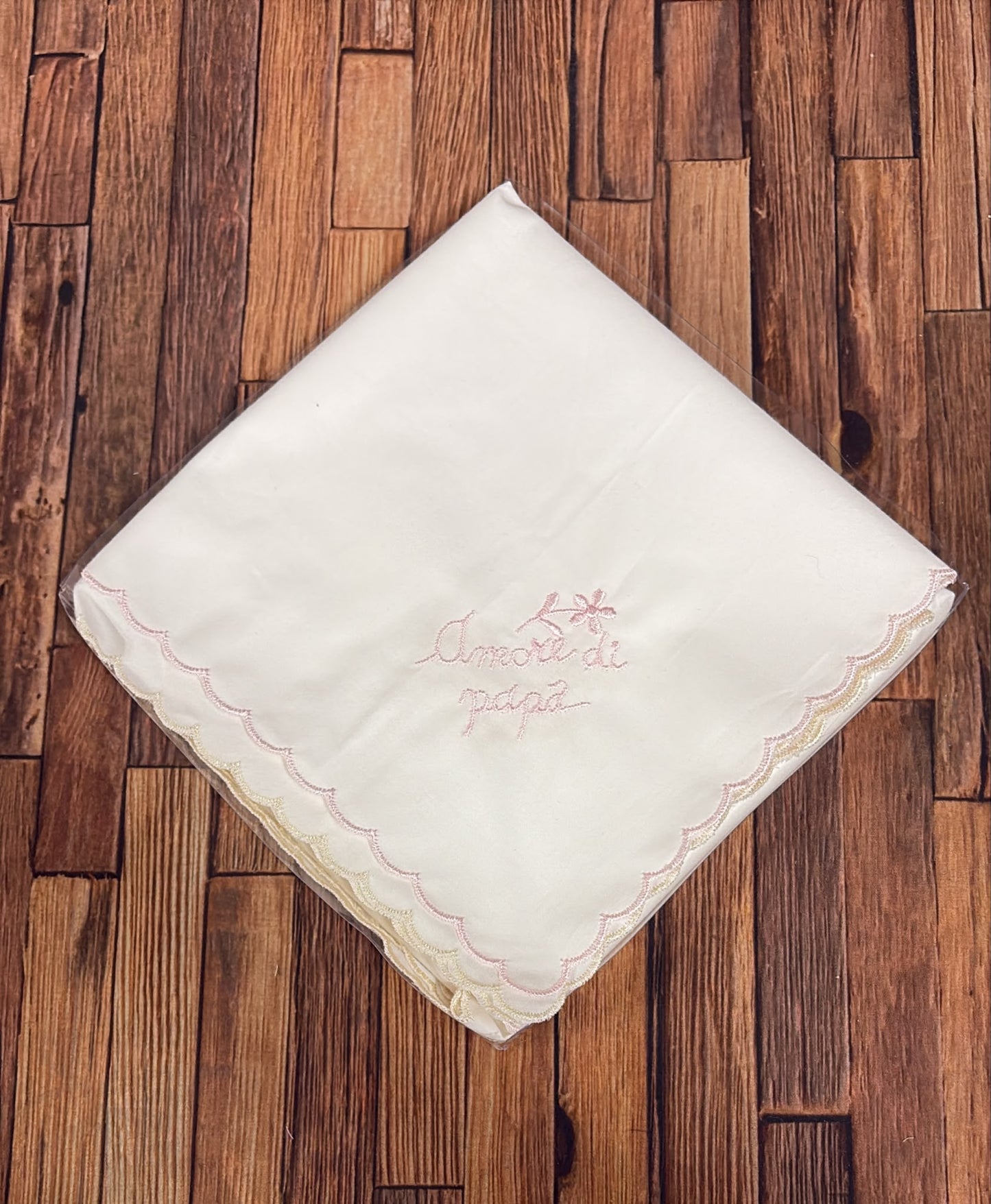 Set 3 Quadrati Neonato Ricamati “Amore di Mamma e Papà”