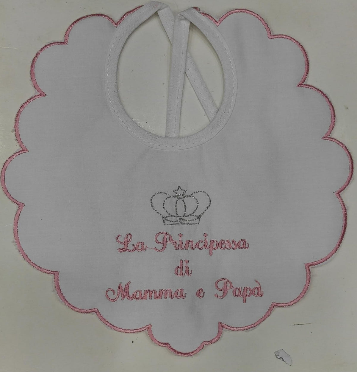 Bavaglino Ricamato "Il Principino di Mamma e Papà" / "La Principessa di Mamma e Papà" in 100% Cotone – Ornella B060