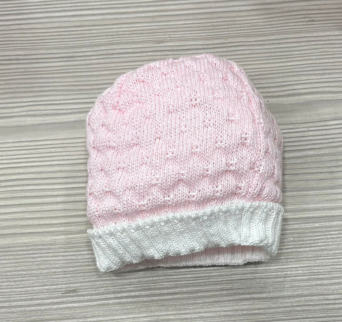 Cappellino Neonato in Filo Cotone Rosa e Bianco Elegante Nascita – Rosa Cataneo