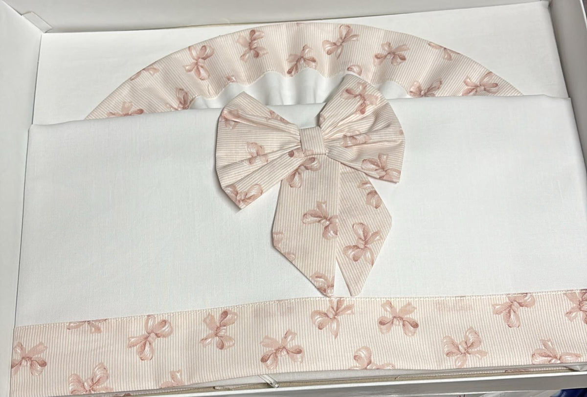 Completo Lenzuola Lettino 3 Pezzi 100% Cotone con Fiocchi – Ornella Art. LL018-104F