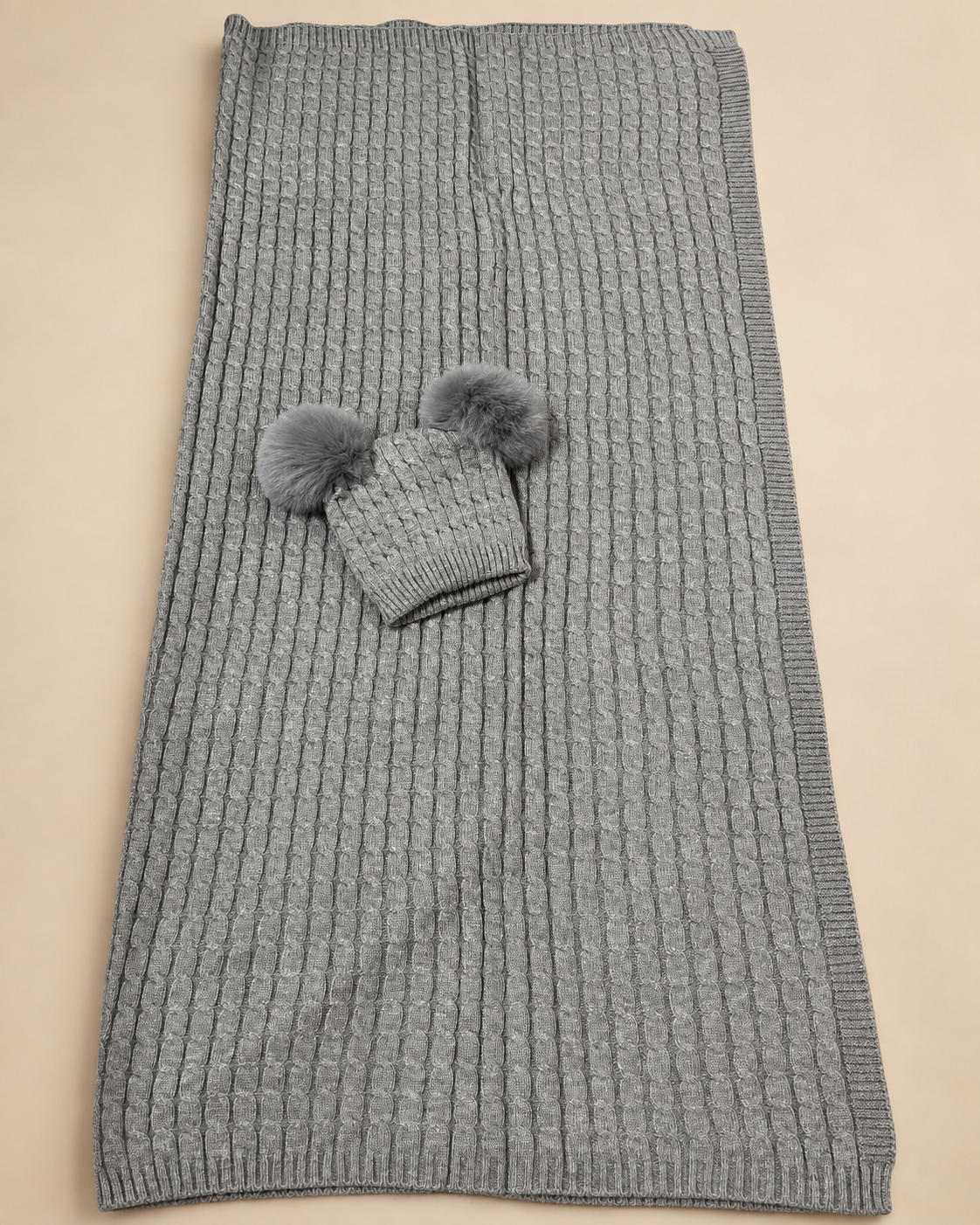 Set Copertina Passeggino + Cappello con Pon Pon Batuffolini – Art. B527