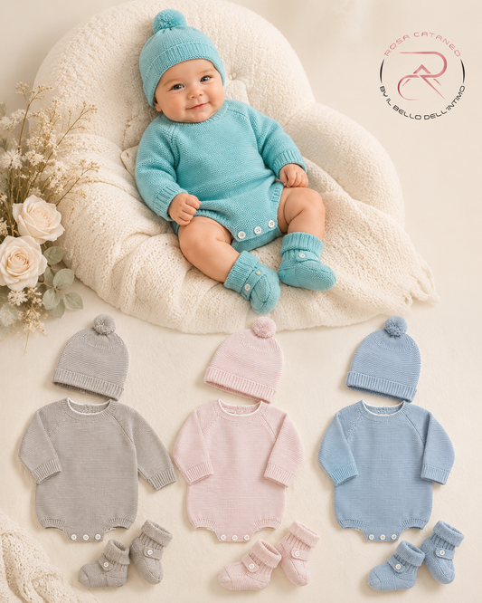 Set 3 Pezzi Neonato in Maglia Nazareno Gabrielli – Pagliaccetto, Cappellino e Babbucce
