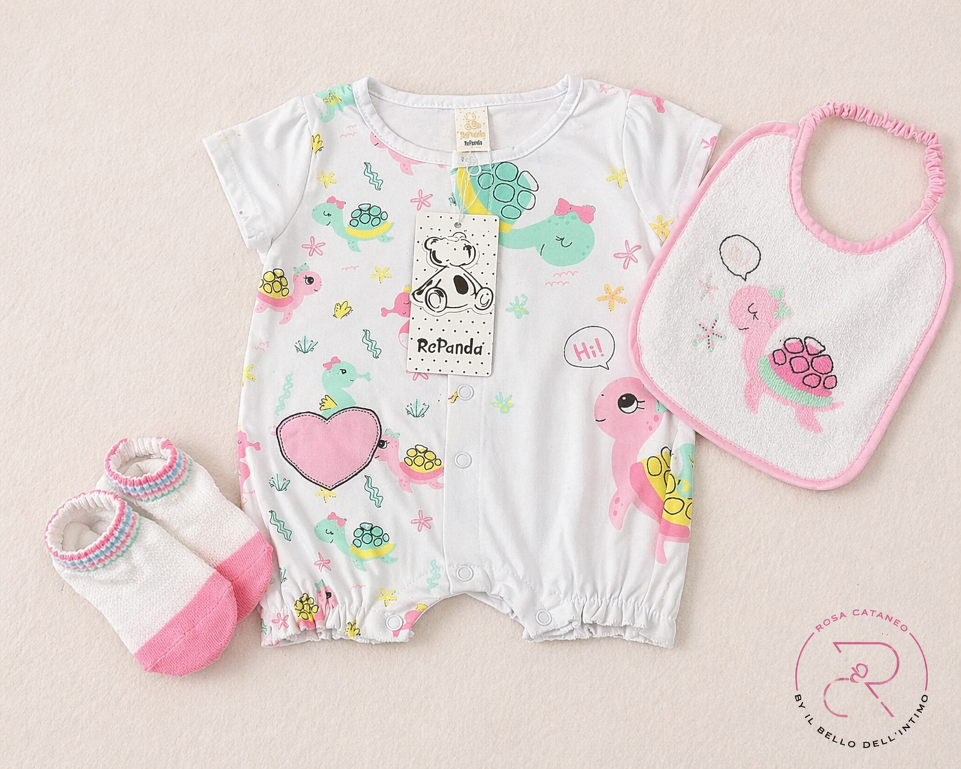Pagliaccetto in Cotone con Bavetta e Calzini – ART. RB586