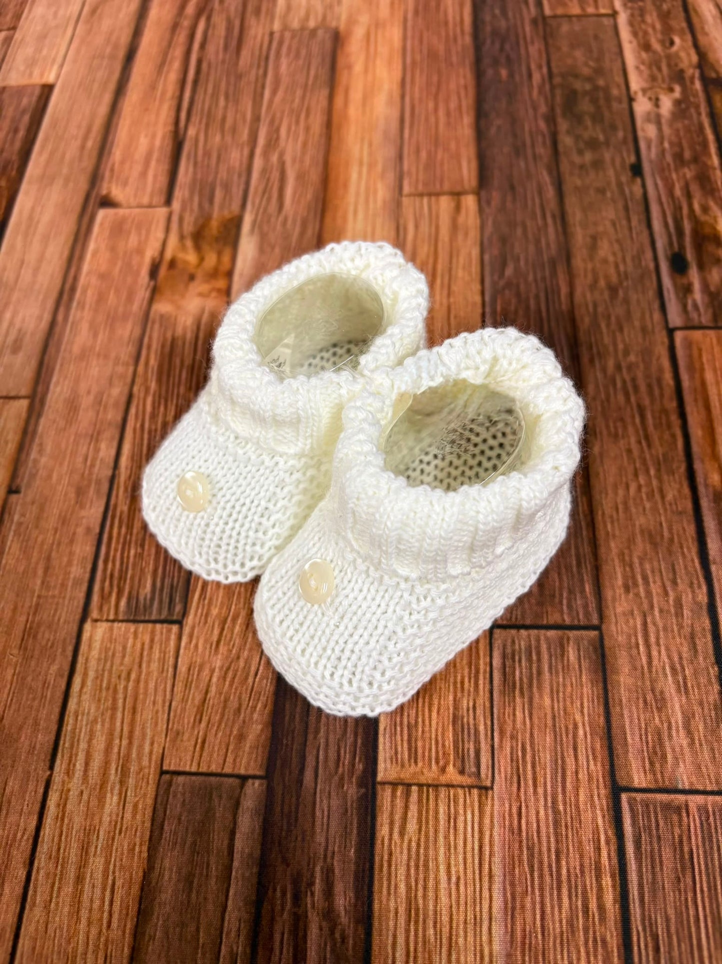 Scarpine Neonato in Lana con Colletto in Pizzo – Modello 6