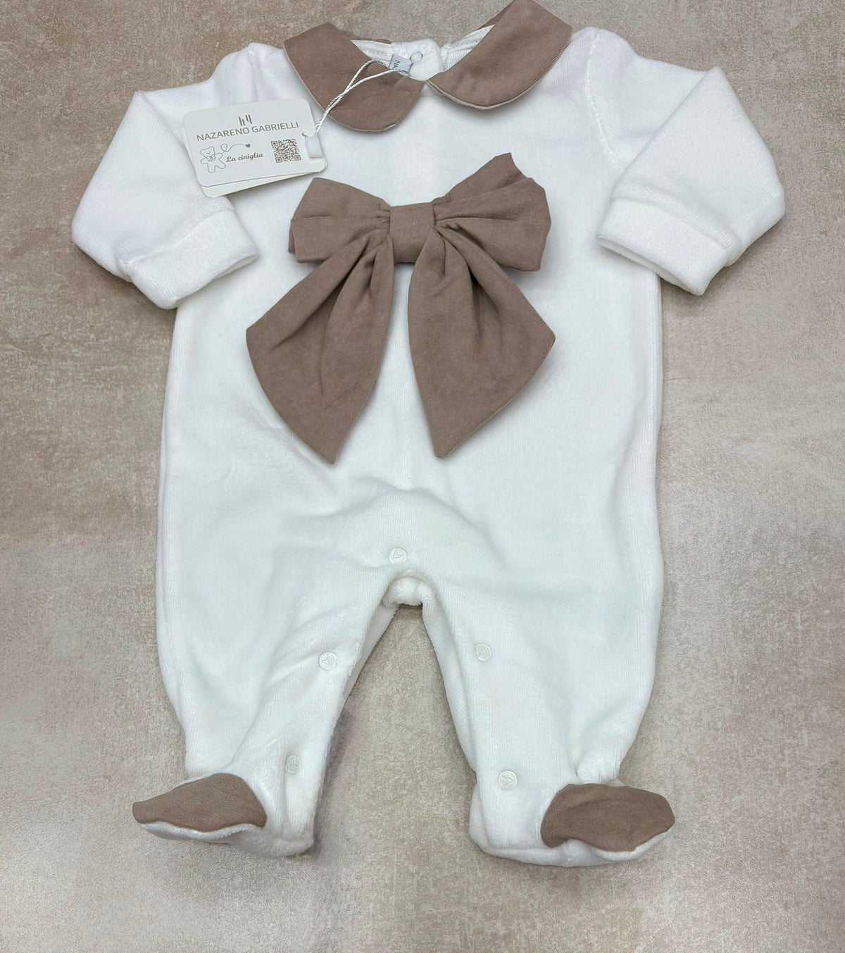 Tutina Femminuccia in Ciniglia con Maxi Fiocco Nazareno Gabrielli – NG-2210