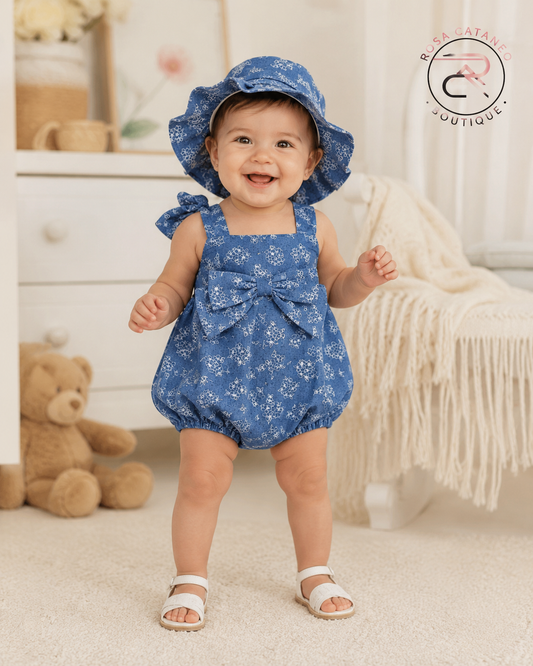 Pagliaccetto Neonata con Cappellino in Jeans Floreale – Art. 3717