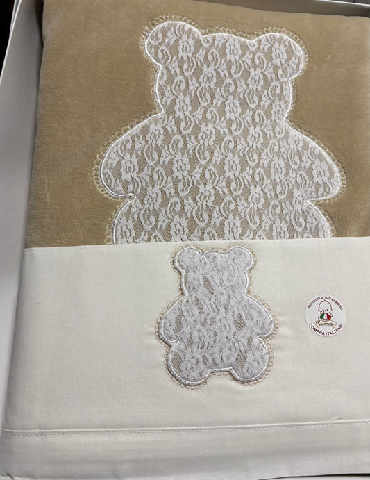 Kit Carrozzina Tenerotti in Ciniglia con Orsetto in Pizzo – Art. 35 109