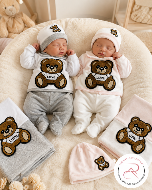 Completo Nascita in Ciniglia con Copertina Love Favoletta FAV0298