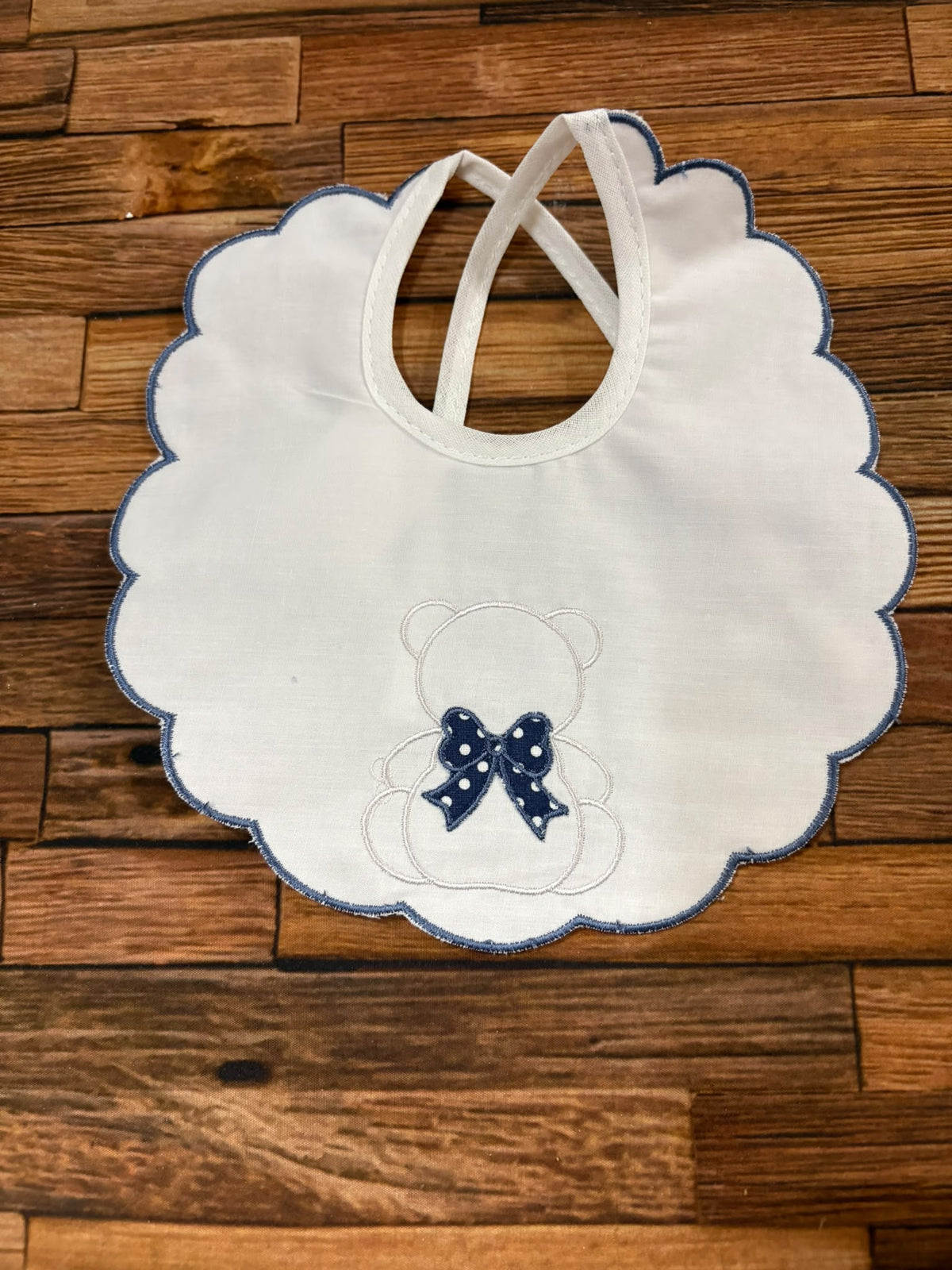 Bavette Neonato Ricamate Ornella – Collezione Orsetti