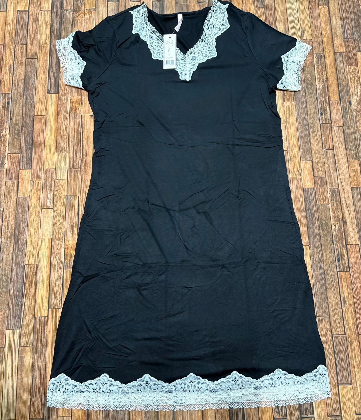 Camicia da Notte Donna in Modal con Pizzo – Cipolla e Nero