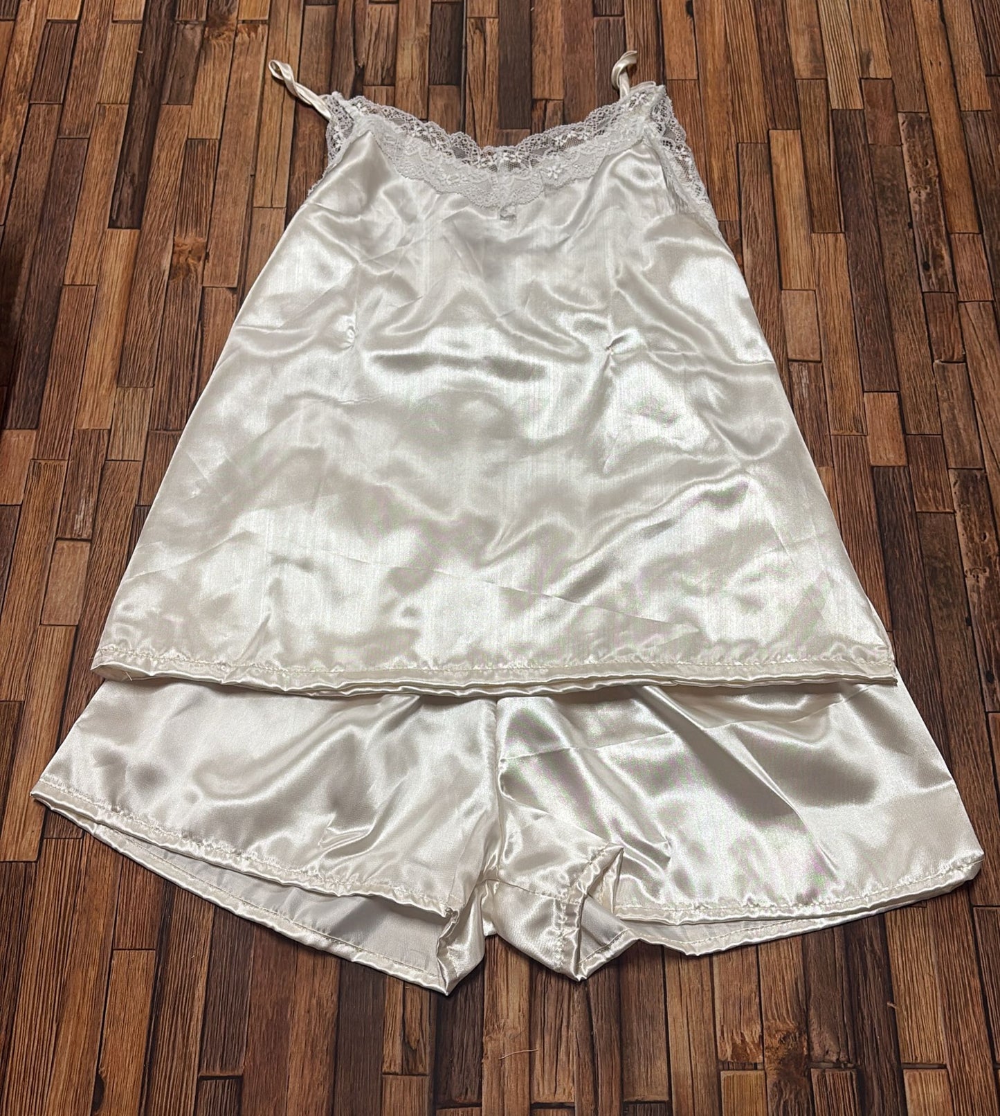 Pigiama Donna in Raso Canotta e Pantaloncino – ART. NOEMI
