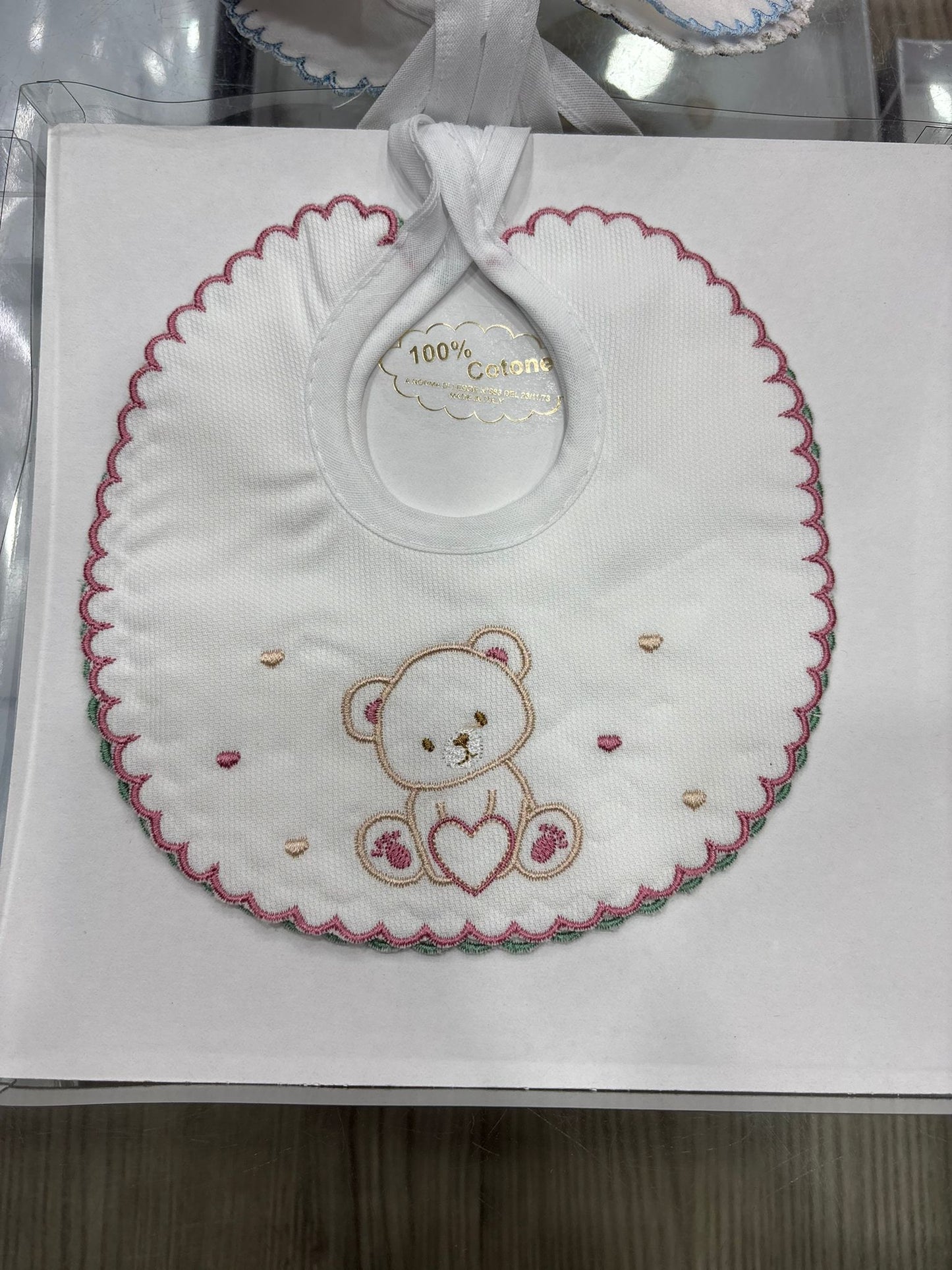 Bavetta Neonato in Piquet 100% Cotone IRGE con Ricamo Orsetto e Cuore