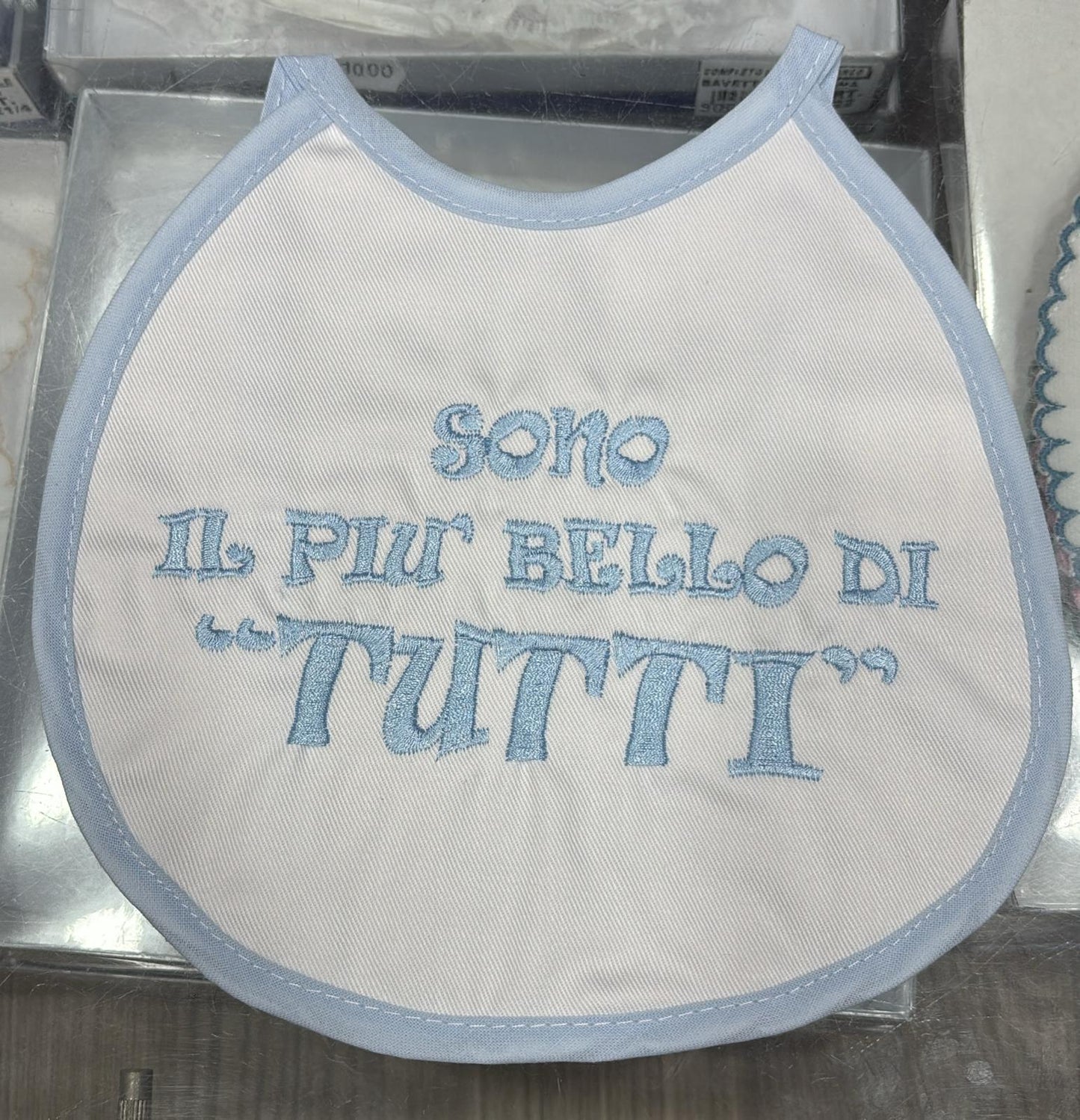 Bavetto Neonato Simpatico con Frasi Divertenti Ricamate | Bavaglino Baby