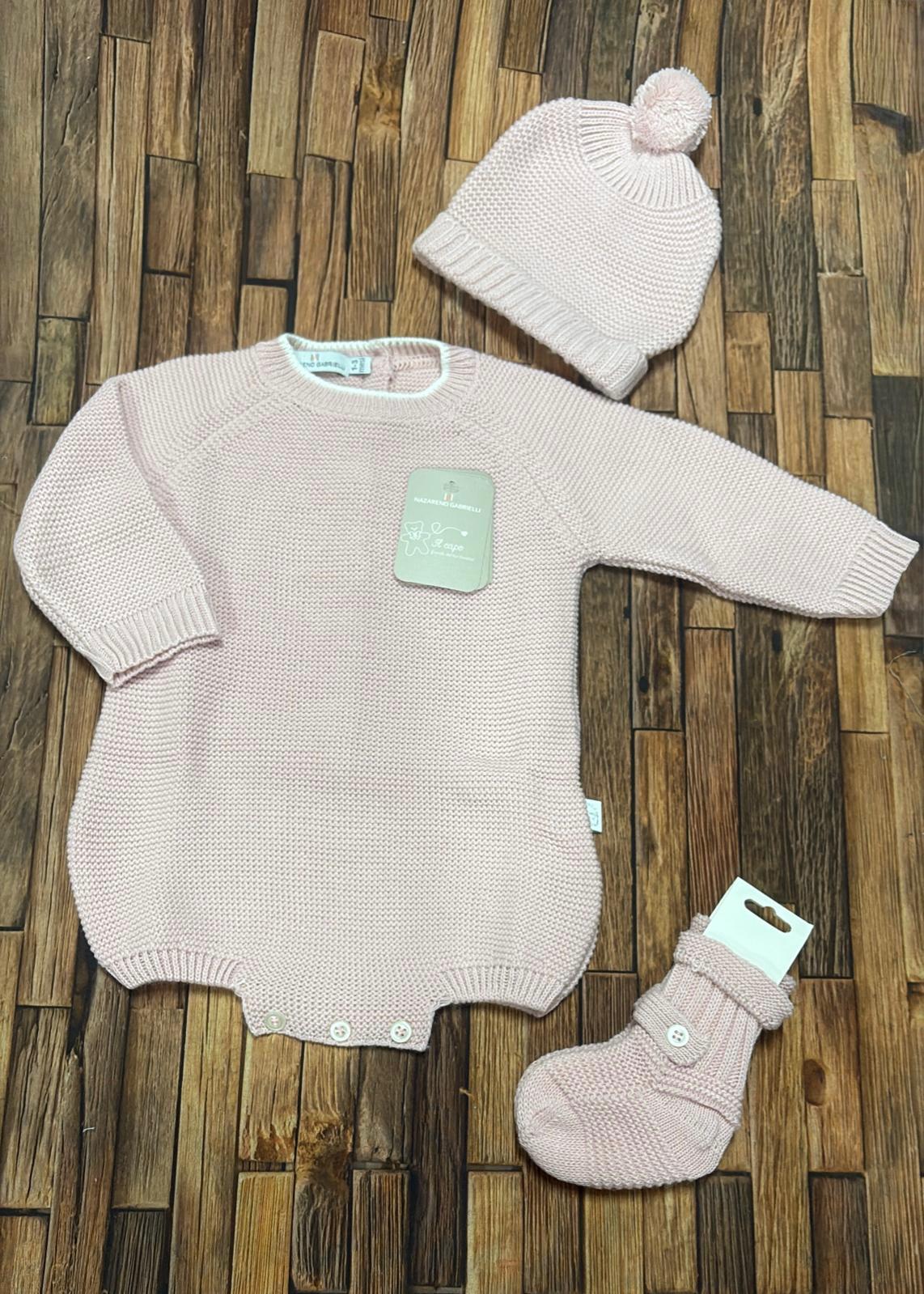 Set 3 Pezzi Neonato in Maglia Nazareno Gabrielli – Pagliaccetto, Cappellino e Babbucce