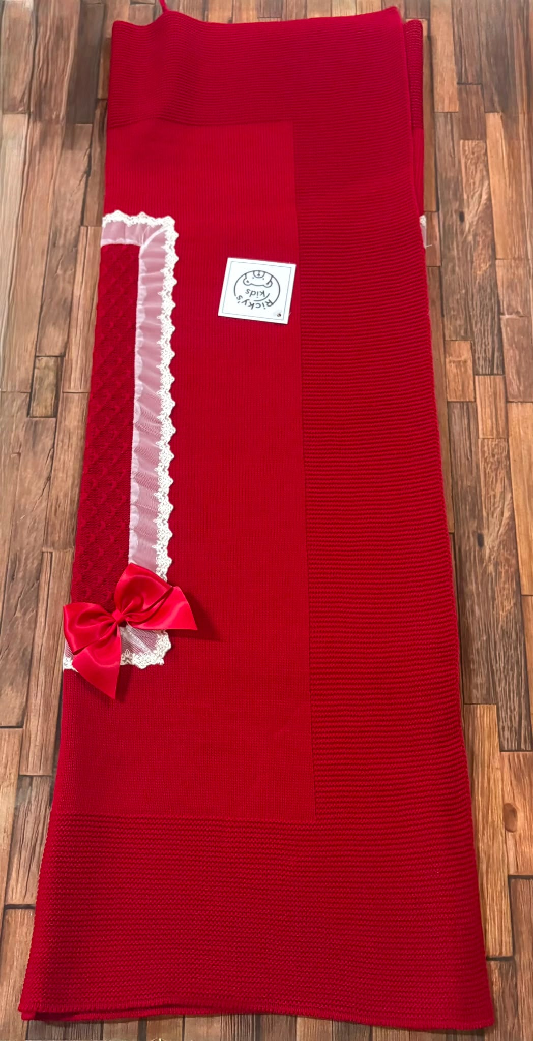 Scialle Mod Lana in Maglia con Fiocco e Pizzo