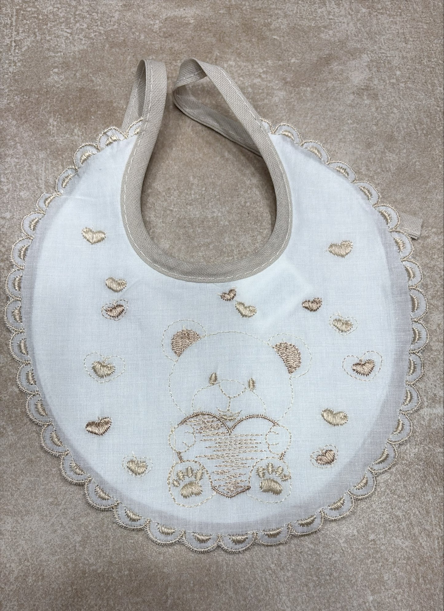 Bavetta Neonato in Organza con Ricamo