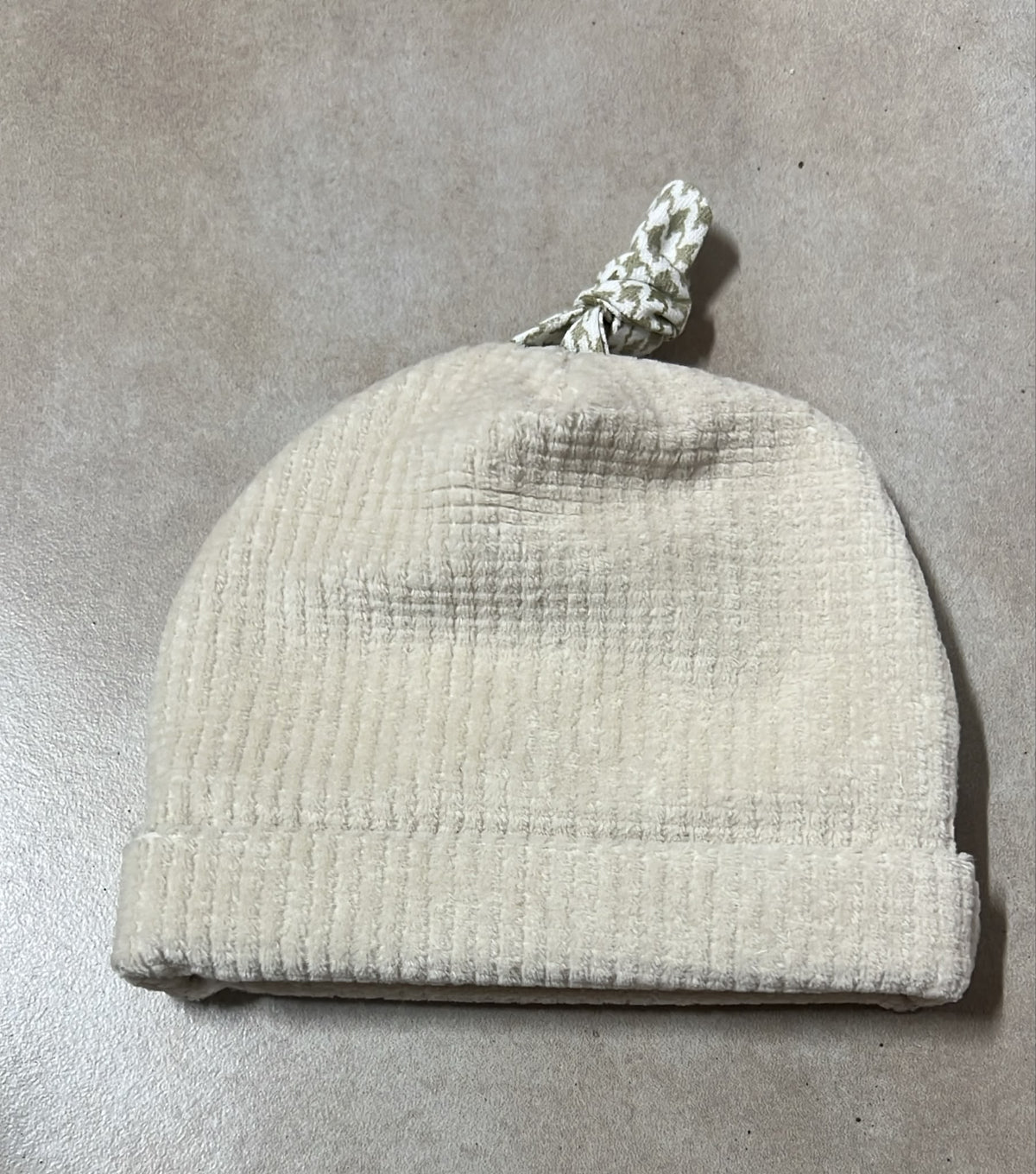 Cappello Nascita Maschietto in Ciniglia Beige – Art. CA7760