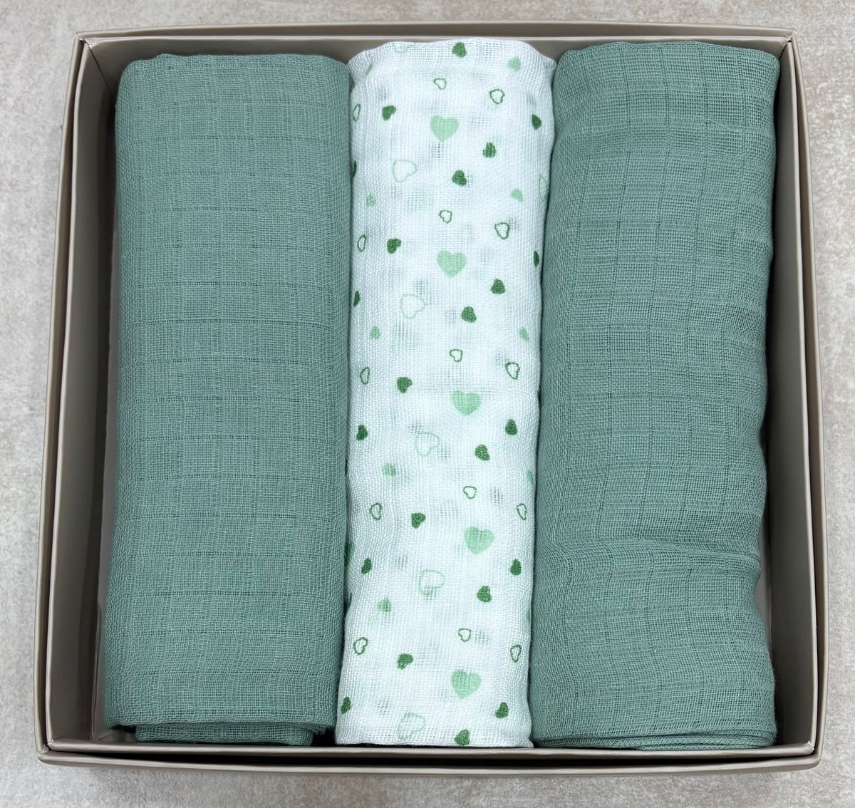 Set 3 Pezzi Quadrati in Garza – Roby Baby Art. Carlottina