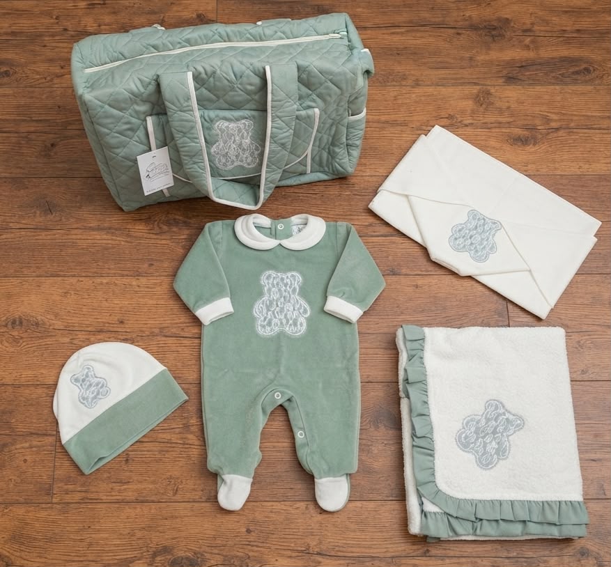 Set Uscita Clinica Neonato 5 Pezzi Orsetto Ricamato – Tenerotti